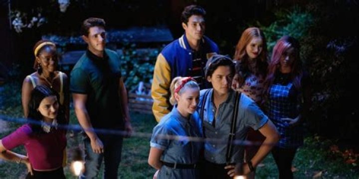 Casey Cott Discusses Kevin Keller’s Trajectory – Hollywood Life