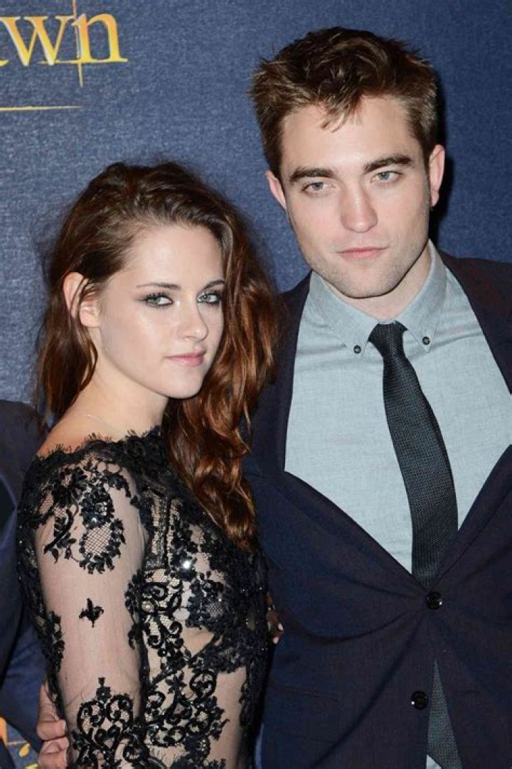 Robert Pattinson Claims: 'I'm Not A Romantic Person!' Find Out What Scarred Him For Life!