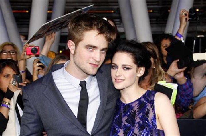 Robert Pattinson Misses Kristen Stewart’s Smile & Laugh Every Day
