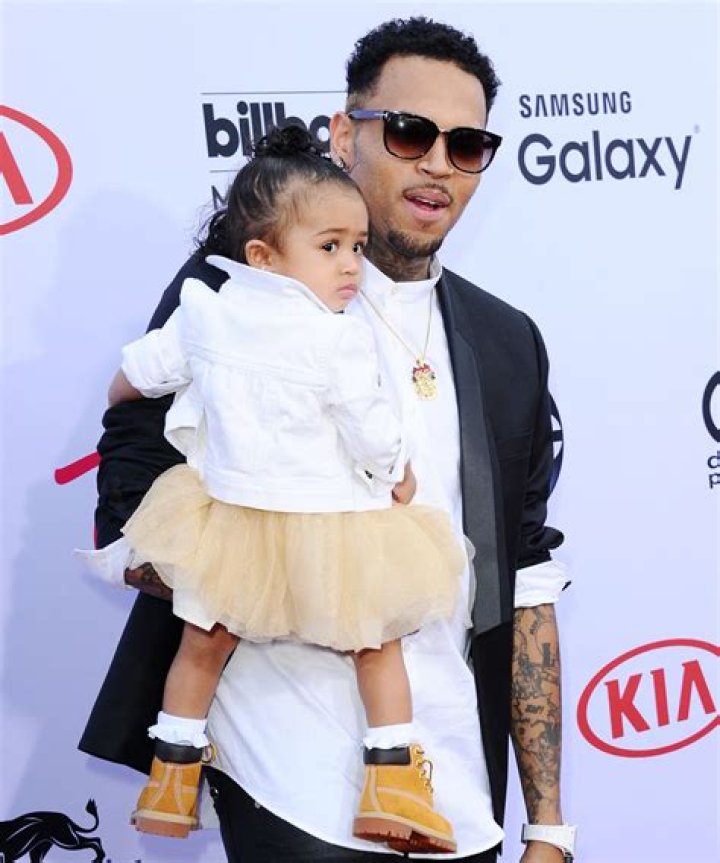 Chris Brown Slams Nia Guzman For Letting Royalty Wear Tutu To Dance Class — Huh?