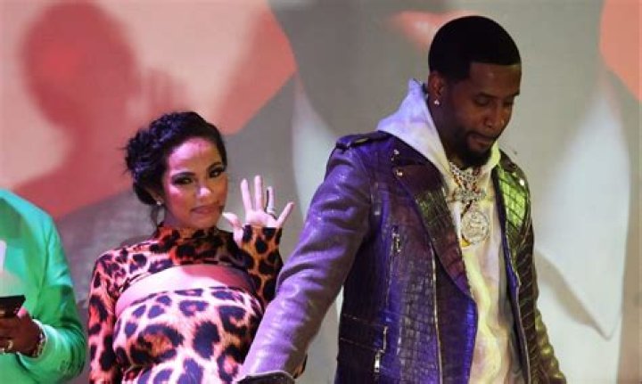 Safaree Samuels Mocks Erica Mena’s Singing On ‘LHH’ Before Engagement – Hollywood Life