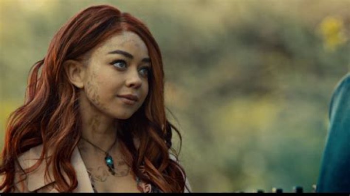 Guest Starring In 2 Episodes This Season – Hollywood Life