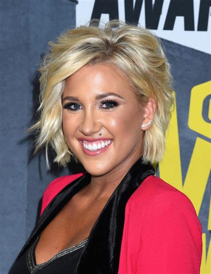 Savannah Chrisley Debuts Pixie Cut Hair Makeover: Photos – Hollywood Life
