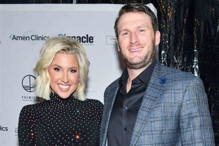 Savannah Chrisley Says Dad Todd Doesn’t Want to Meet Her New Boyfriend – Hollywood Life