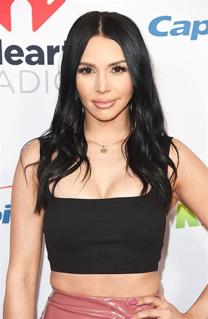 She Sees ‘Sees Long-Term Potential’ – Hollywood Life