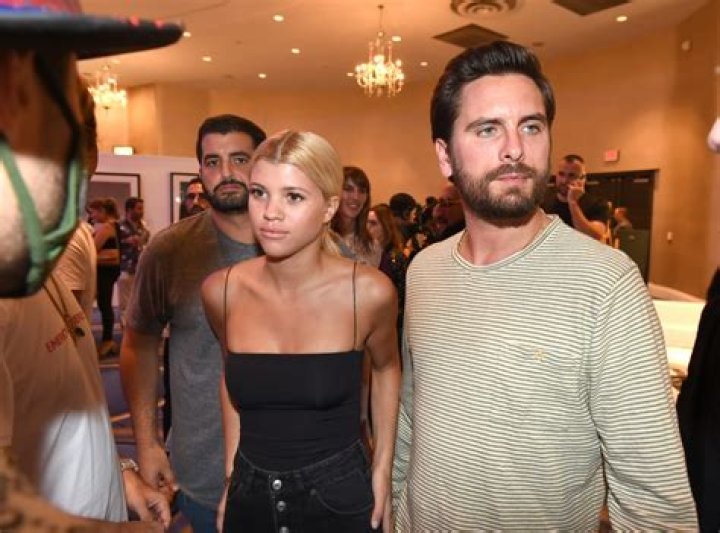 Scott Disick & Sofia Richie In Aspen For New Year’s Eve 2020: Photo – Hollywood Life