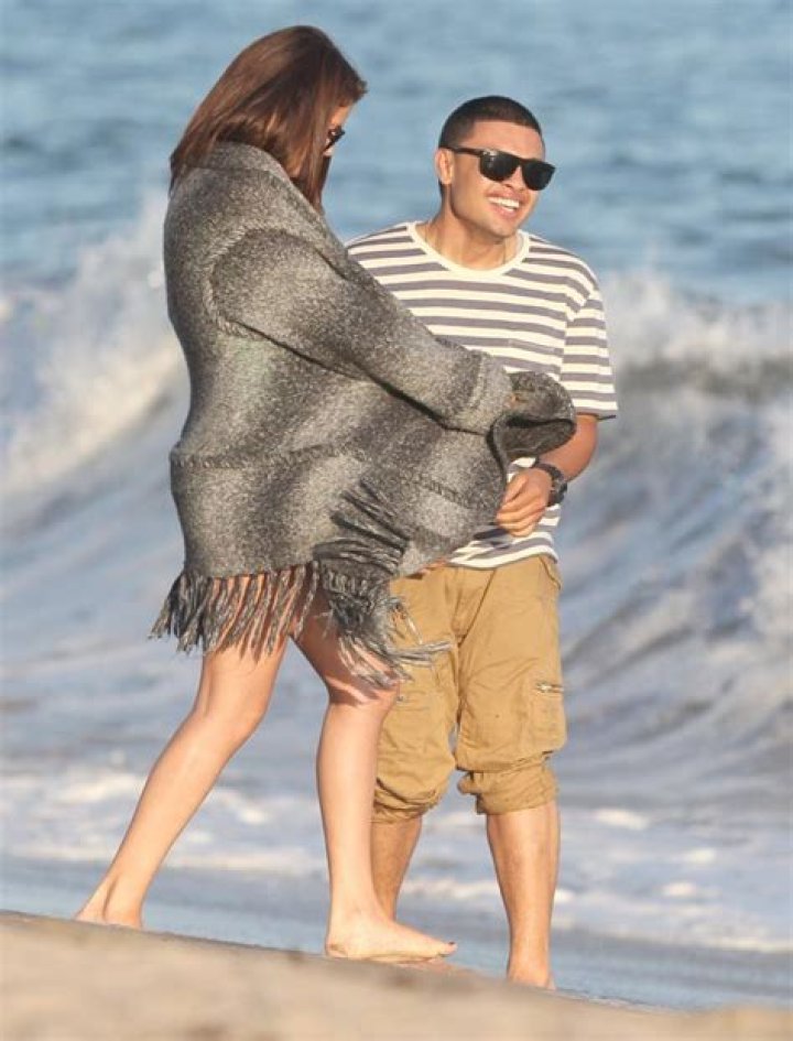 Selena Gomez & Alfredo Flores At Malibu Beach