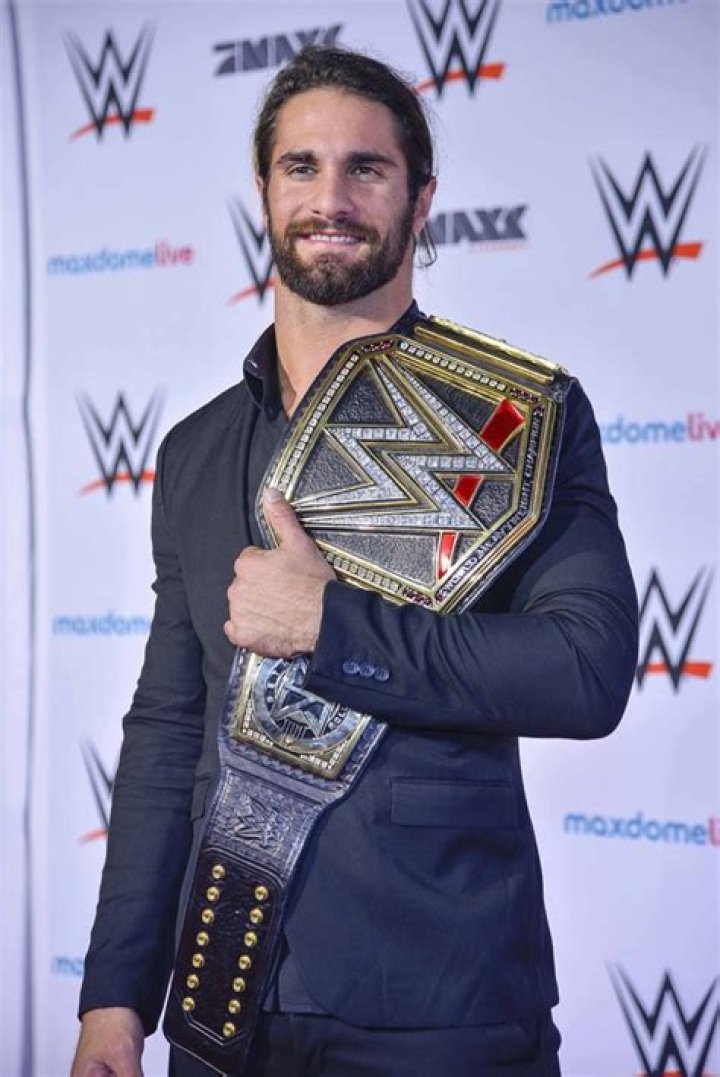 Pics of the WWE Superstar & Universal Champion – Hollywood Life