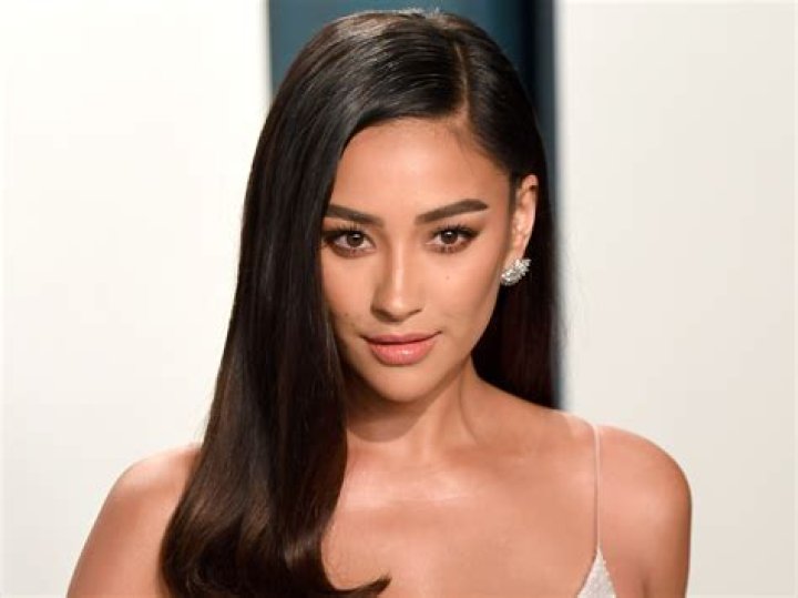 Shay Mitchell – Hollywood Life