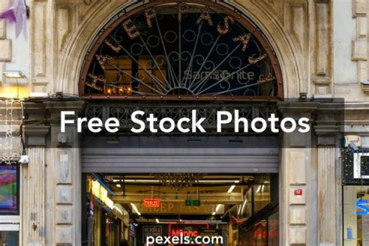 Simona Halep — Pics – Hollywood Life