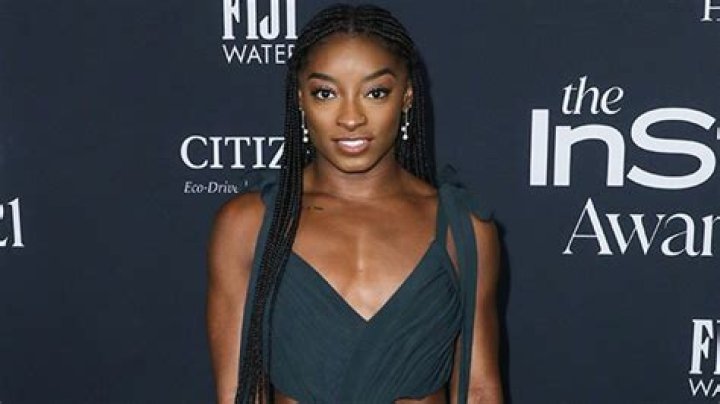 Simone Biles Slams Pregnancy Speculation in Message to Fans – Hollywood Life