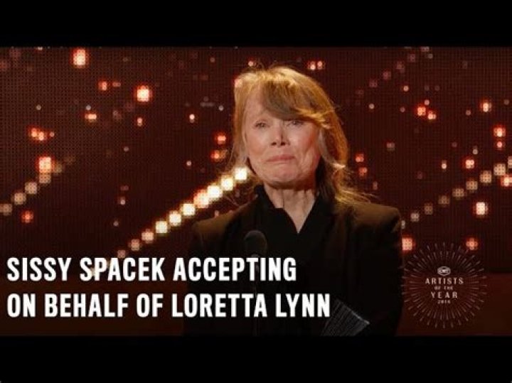 Sissy Spacek Reacts To Loretta Lynn’s Death: Statement – Hollywood Life