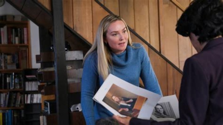 Lifetime Movie Scoop From Elisabeth Röhm – Hollywood Life