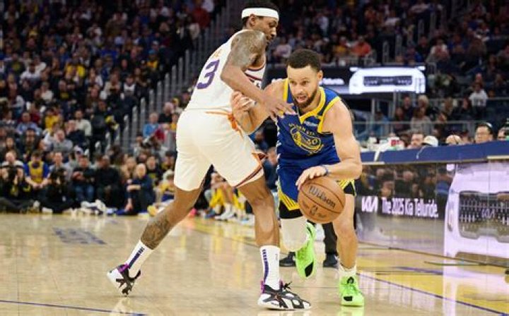 Steph Curry’s Toddler Son Canon, 3, Can Dribble 2 Balls At The Same Time, Just Like His Dad