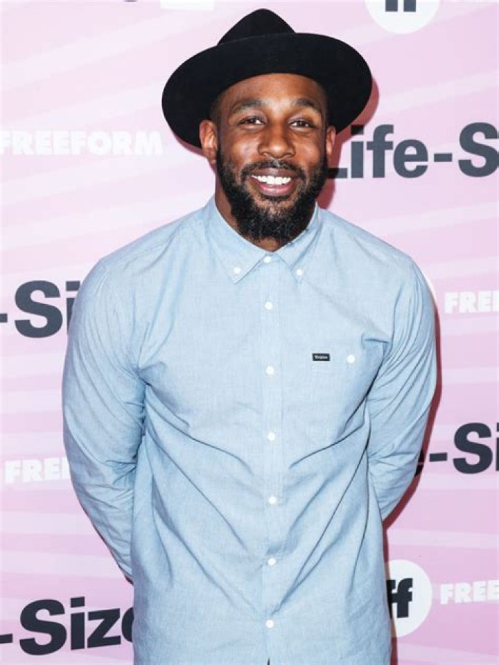 Stephen ‘tWitch’ Boss Left A Suicide Note Behind: Report – Hollywood Life