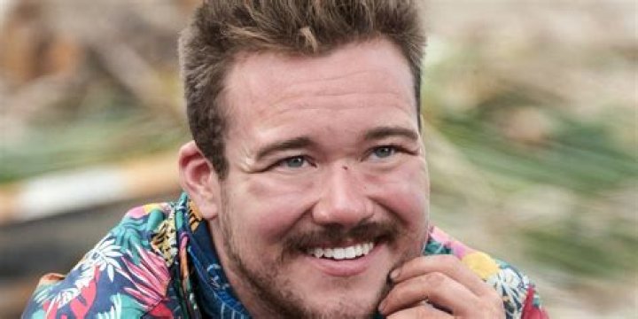 Zeke Smith On Transition — The Show Saved Me – Hollywood Life