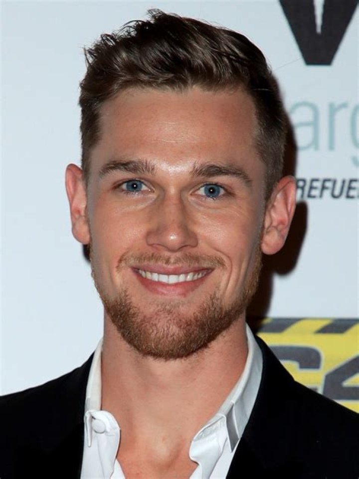 Taylor John Smith Celebrity Profile – Hollywood Life