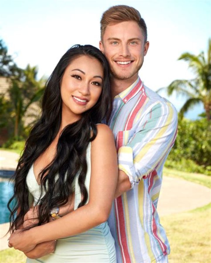 Kaitlin Reacts To Hall Breakup (Exclusive) – Hollywood Life