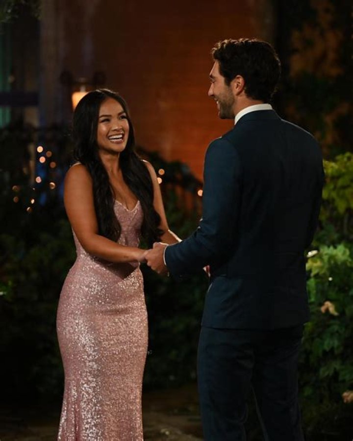 Hottest Photos Of The Final 4 – Hollywood Life