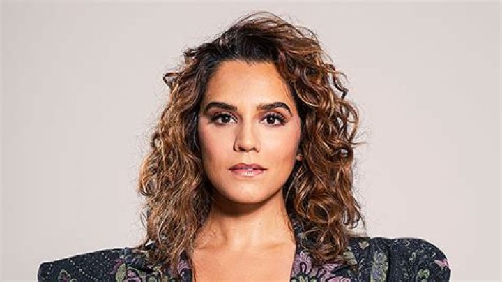 Sepideh Moafi Discusses Loretta’s Story – Hollywood Life