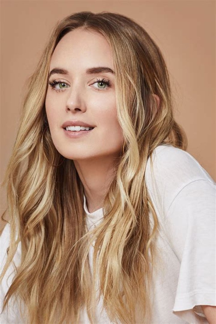 Director Megan Park Talks ‘Difficult’ Last Scene – Hollywood Life