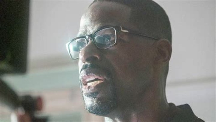 ‘This Is Us’ Recap: Randall Struggles After Facing An Intruder & A Flashback Hints At Kate’s Troubled Past