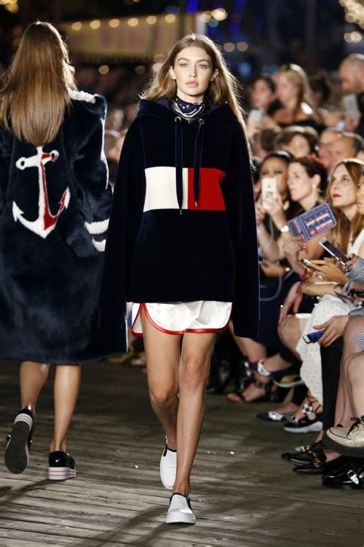TOMMYxGiGi Fashion Show — See Pics Of Tommy Hilfiger & Gigi Hadid’s New Line