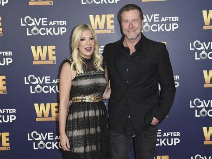 Tori Spelling Files for Divorce From Dean McDermott After Photos Emerge of Her Crying