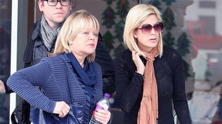 Tori Spelling Says Reunion With Mom Candy & Brother Randy Was ‘Special’: ‘Life Is Too Short’