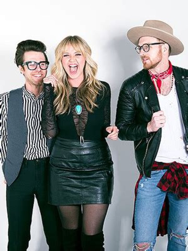 TOWNE Exclusive Portraits — Pics Of The Nashville Duo