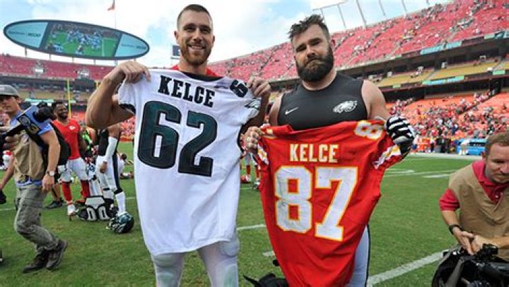 Travis & Jason Kelce’s Mom Reveals Who She’s Rooting For In Super Bowl – Hollywood Life