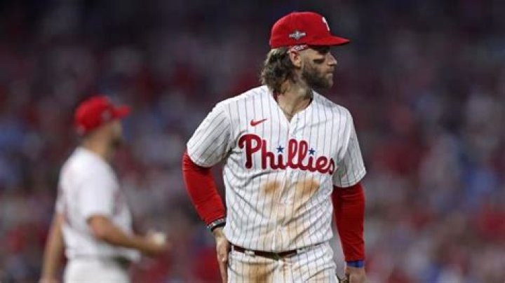 Travis Kelce and Brother Jason Attend Baseball Game in Philadelphia – Hollywood Life