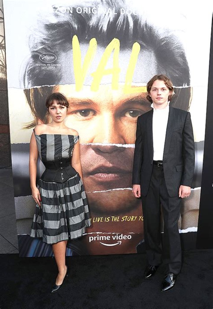 Val Kilmer’s Kids Step In As He Skips Out On Documentary Premiere – Hollywood Life