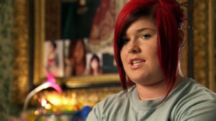 Victoria Siegel – Hollywood Life