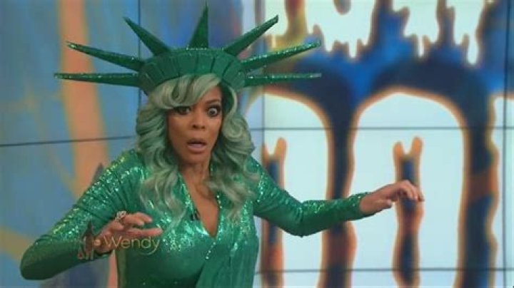 Wendy Williams Faints On TV During Halloween Show — Watch – Hollywood Life