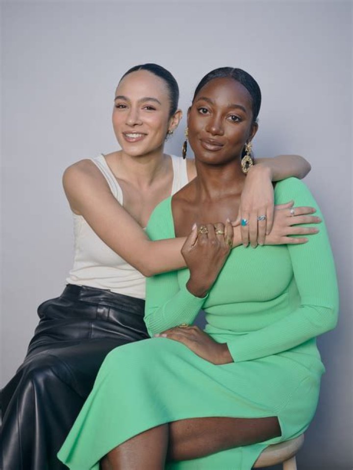 Who Is Aurora Perrineau? Learn About Actress Lena Dunham Apologized To – Hollywood Life