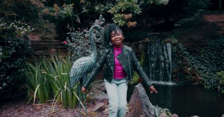 Who Is Celina Smith? 5 Things About The 12-Year-Old ‘Annie Live’ Star – Hollywood Life