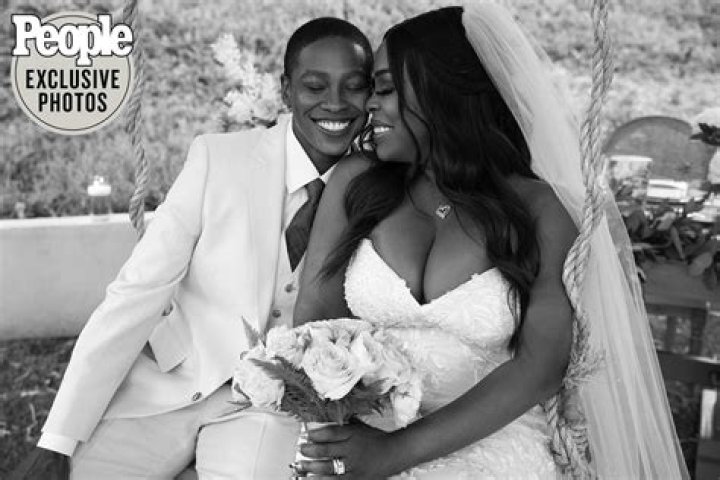 5 Things On Niecy Nash’s New Wife – Hollywood Life