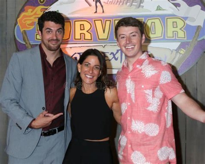 Julie Rosenberg: 5 Things To Know About The ‘Survivor: Edge Of Extinction’ Finalist