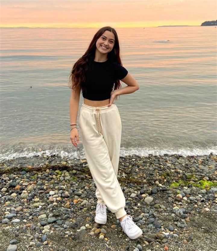 ‘Toddlers & Tiaras’ Star Dead At 16 – Hollywood Life