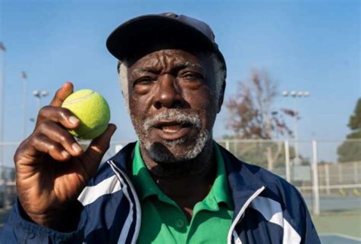 5 Things About Venus & Serena Williams’ Dad – Hollywood Life