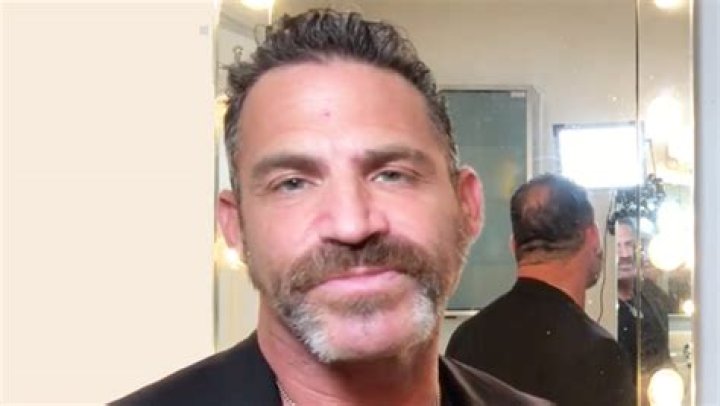 Who Is Scott Patric? 5 Things About Famed Makeup Artist Who Has Died – Hollywood Life