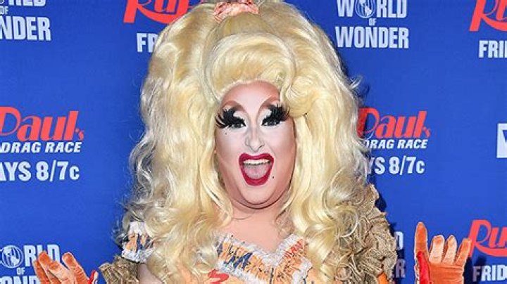 Who Is Sherry Pie? 5 Things About The Disqualified ‘Drag Race’ Star – Hollywood Life
