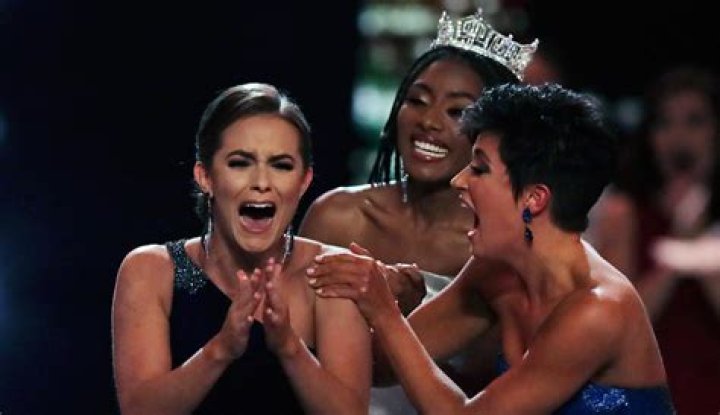 Miss Virginia Officially Crowned Miss America 2019 — Congrats, Camille Schrier