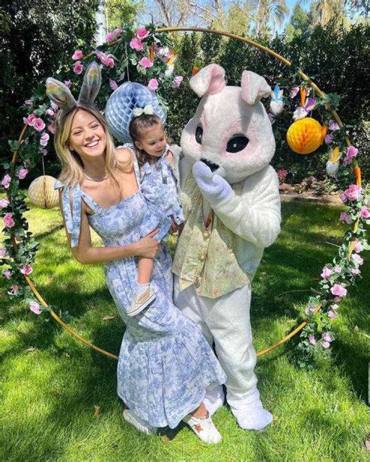 Actor Proposes To Amanda Pacheco – Hollywood Life