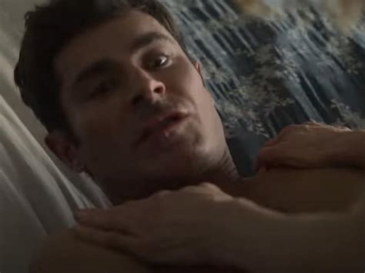 Zac Efron Sex Scene With Chloe Moretz In ‘Neighbors 2’ — She Spills The Deets – Hollywood Life