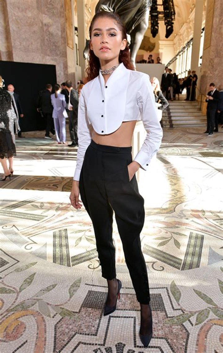 Giorgio Armani Outfit – Hollywood Life