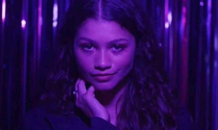 Zendaya Reveals Whether Drake Really Gifted Guests Bags Of Money At ‘Euphoria’ Wrap Party — Watch