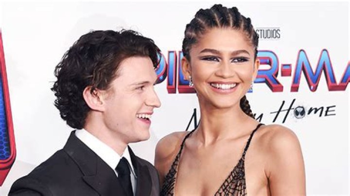 Zendaya Cracks Up At Tom Holland Thinking Pete Davidson’s Dating Kris Jenner — Video